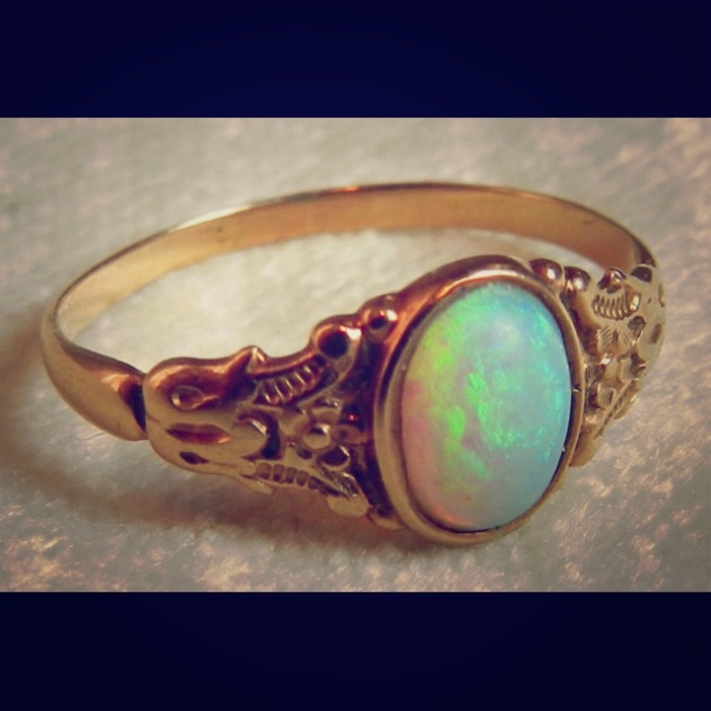 ISO VICTORIAN JEWELRY